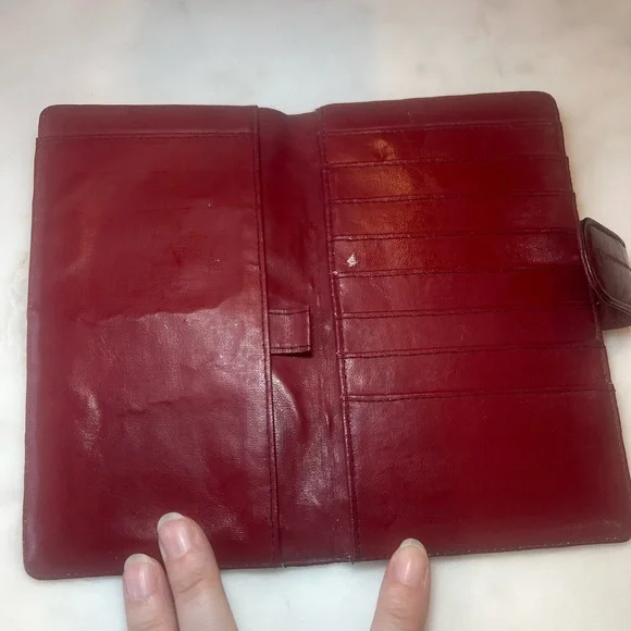 Vintage Eel Skin Leather Wallet in Rich Burgundy | Glossy - Picture 4 of 6